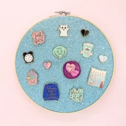 Badge Brooch Display Wall Hanging Pin Display Glitter Board Pin Holder Pin Collection Display Embroidery Hoop
