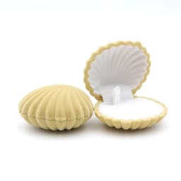 1 Piece Shell Shape Lovely Velvet Wedding Engagement Bracelet Display Gift Jewelry Box Necklace Holder Stand Earrings Organizer