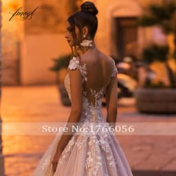 Customized Sexy Backless Cap Sleeve Lace Princess Wedding Dress Appliques Beaded Flowers Court Train Vintage A Line Bridal Gowns