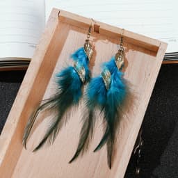 Bohemian Vintage Long Exaggerated Irregular Feather Earrings for Women Ethnic Gold Color Twist Leaf Asymmetry Earrings Jewelry