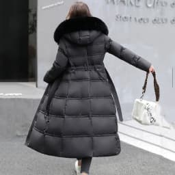 90% White Duck Down Thick Warmth Elegant Hooded Fur Collar Large Size Loose Female Coat 2025 New Women Winter Down Jacket OK1156