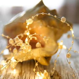 LED Pearl Copper Wire String Lights 2M 5M 10M Battery Power Garland Home DIY Fairy Lamps For Wedding Party Holiday Gifts