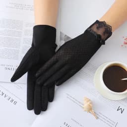 Sexy Summer Women UV Sunscreen Short Sun Screen Pearl Flowers Gloves Thin Ice Silk Lace Touch Screen Viscose Driving Gloves J53