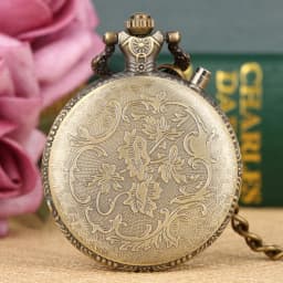 LED Flash Luminous Vintage Dial Quartz Pocket Watch Chain Bronze Carved Steam Train Steampunk Motor Railway Retro FOB Clock Hour
