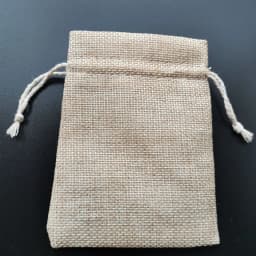 100pcs Vintage Natural Burlap Gift Bag Linen Jute Drawstring Bag Jewelry Packing Pouches Sachet Christmas Party Gift Bags