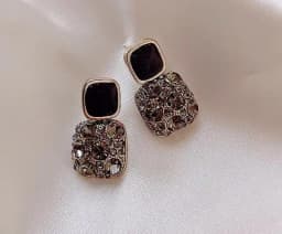S925 Silver Needle Purple Personality Square Rhinestone Dripping Oil New Temperament Net Red Earrings Wedding Gift Jewelry