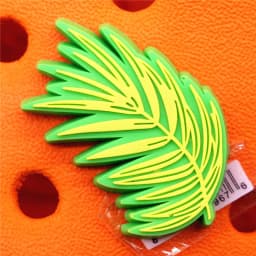 1pcs Cute Gecko PVC Shoe Charms Bamboo Unicorn Leaves Accessories Lost General Decorations fit Bracelet Friends Gifts
