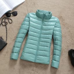 Down Parka Women Ultra-light Thin Down Jacket 2024 Autumn Winter Slim Short Hooded Warm White Duck Down Coat Women's Outerwear