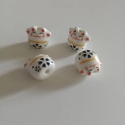 30pcs 13x14mm Hand Painted Lucky Cat Ceramic Beads Vertical Hole Loose Spacer Cute Animal Ceramics Bead For Jewelry Making DIY