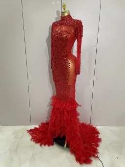 New Sexy Sparkling Red Crystals Feathers Long Sleeve Mermaid Maxi Dress Women Wedding Celebrate Luxury Birthday Party Prom Gown