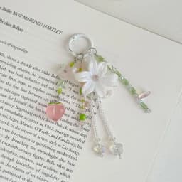 Strawberry Bag Charm Delicate Cute Key Chain 3d Pink Strawberry Key Chain Sweet Resin Key Ring For Christmas Gift Backpack