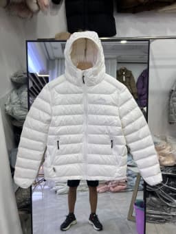 2025 New Women's Short White Duck down Jacket Loose Fit Chest Mountain Design Hooded Korean Style Commute Wind Nylon Material