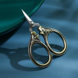 1Pc Mini Stainless Steel Retro Pocket Scissors Antique Thread Cutter Vintage Embroidery Cross Stitch Sewing Tools