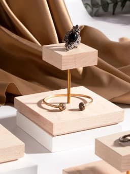 Solid Wood Walnut Jewelry Display Stand Mini Desktop Riser Bracelet Watch Display Plate Cosmetics Rack Holder Doll Organizer