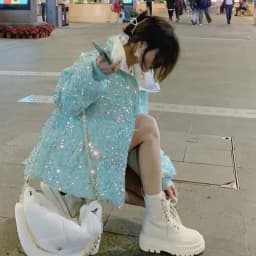 Sequined White Duck Down Short Down Jacket Women Thicken Parkas 2025 New Fashion Down Jacket Women Korean Loose Parka Coat