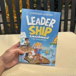 2-BookSet Raise Children Street‑Smart + Leadership EnlightenmentComic Books ChildrenEnglish Parent‑child EducationalReadingBooks
