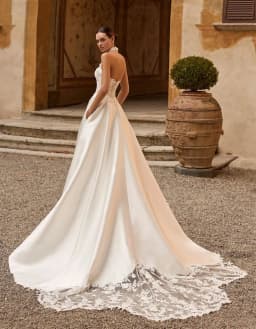 Kyoto Customized Ivory Halter Necklink Wedding Dress Backless Sleeveless vestidos de noche Court Train A-Line robe de mariée