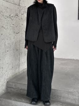 [EAM]  High Elastic Waist Black Stripe Wide Leg Thick Woolen Pants New Trousers Women Fashion Tide Autumn Winter 2026 1DH2448