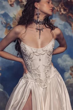 Tokyo Customized White Strapless Wedding Dresses Sleeveless Side High Split Bridal Gown 2025 Lace-Up Back A-Line Wedding Gown