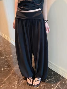 [EAM] High Elastic Waist Black Gray Brief Long Casual Wide Leg Pants New Trousers Women Fashion Tide Spring Autumn 2026 1DJ8226