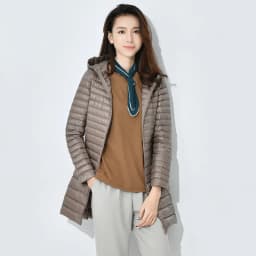 Winter Lightweight Down Jacket Women Mid Length White Duck Down Puffer Coat Woman Portable Slim Fit Fashion Outerwear JK-070