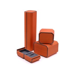 Fashional New Design PU Leather Double Ring Pendant Bangle Bracelet Jewelry Gift Box for Marriage Proposal Wedding