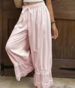 Women's Y2K Loose Fit Bloomers Cropped Pants Drawstring High Waist Floral Lace Patchwork Calf-Length Lantern Trousers