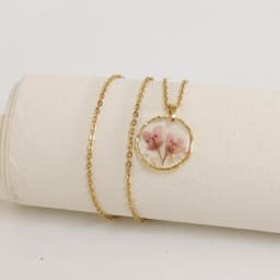 Pressed Flower Charm Necklace Handmaking Epoxy Resin Dried Flower Series Necklaces Natural Flowers Pendant Custom Chain Necklace