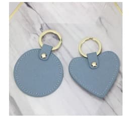 Free custom monogram logo leather keyring saffiano heart shaped kechians for promotion gift keychain ring keychain