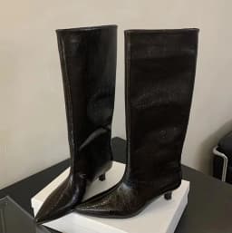 Punk-Style Belt Buckle Mid-Calf Boots for Women Square Heel Motorcycle Boots Pu Leather Pleated Boots Street Retro Riding Boots