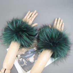 2026 New Style Fox Fur Cuff Arm Warmer Lady Bracelet Real Fur Wristband Glove High Quality Fox fur Cuffs Hot Sale Wrist Warmer