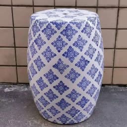 White Porcelain and Drawn Blue Shoe Hand Changing Stool Ceramic Drum Bathroom Neoclassical Imitation Sitting Stool Low Round
