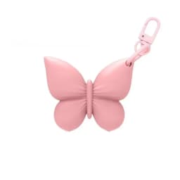 Silicone Butterfly Shaped Lip Balm Holder Keychain Cute Design Multiple Colors Perfect For Handbag Backpack Daily Travel Use