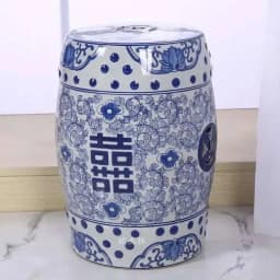 White Porcelain and Drawn Blue Shoe Hand Changing Stool Ceramic Drum Bathroom Neoclassical Imitation Sitting Stool Low Round
