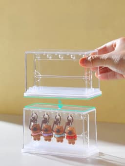 Keychain Display Stand Dustproof Box Storage Organizer with Hook Badge Showcase INOMATA Children's Bedroom Plastic