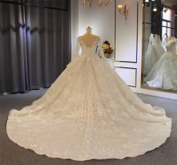 Lqq Customized Graceful Lace Applique Pearls Wedding Dresses Ball Gown Long Sleeves Shiny Wedding Dress