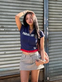 Casual Women's Printed Zip Up Crop Tops Chic Short Sleeves Round Neck Color Block Hem Blouse 2026 New Lady Commute Street Shirts