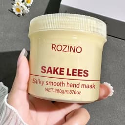 280g Large Capacity Wine Lees Silk Hand Mask (100 Free Gloves Included) - Hypoallergenic Moisturizing and Brightening Formula, Suitable for Rough, Dry, and Peeling Hands, Improves Fine Lines and Dark Spots, Suitable for All Light Beige Skin Tones, Hand Moisturizing Cream