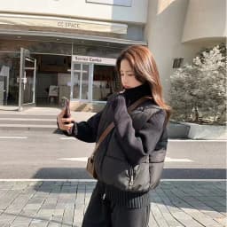 Chic Short White Cotton Jacket Women's Warm Design Sensation Winter Outerwear Fashionable Minimalist Style Coat