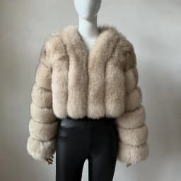 2023 New Short Style Real Fox Fur Coat Winter Woman Natural Warm Fashion Luxury