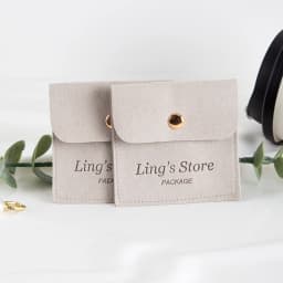 100Pcs Customized Logo 8x8cm Jewelry Microfiber Snap Bag Velvet Envelope Button Pouch Portable Travel Gift Organizer Ring Pocket