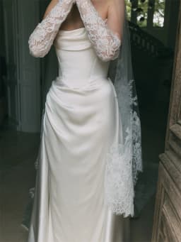 Kyoto Customized Off-white Mermaid Wedding Dress Strapless Sleeveless vestidos de noche Elegant Court Train robe de mariée