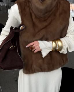 Women Solid Stand Collar Faux Fur Vest Chic High Collar Sleeveless Loose Short Waistcoat Casual 2025 Lady Daily New Street Vests