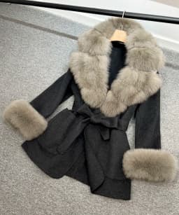 Lagabogy 2025 Large Natural Fox Fur Collar Cuffs Winter Cashmere Wool Blends Women Slim Fit Suit Double Sided Woolen Trench Coat