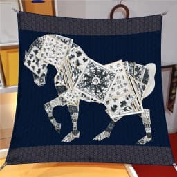 New Summer Air-conditioned Room Warm Square Scarf French Fashion Women's Shawl Gift Fashion Trend Headscarf