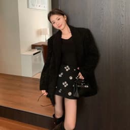 Korean Style Sequined Beaded Mini Skirt Women Elegant Faux Woolen Sexy Bodycon Skirt Fashion Chic Fall Winter Commuter Skirt