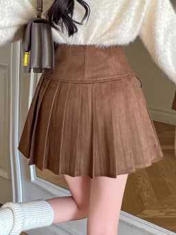 Women's 2025 New Collection Suede A-Line Skirts High Waisted Pleated Mini Flared Skirt for Autumn Winter, Casual Short Skirt