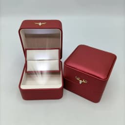 Custom LOGO PU Leather LED Jewelry Box Creative Deer Buckle Proposal Ring Pendant Case Paired Ring Jewelry Packaging Box Gift