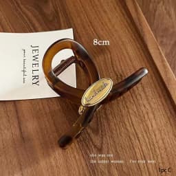 1pc Elegant Temperament Tortoiseshell Color Golden Label Letter Hair Claw, Women's High-End Temperament Hairstyle Shark Clip
