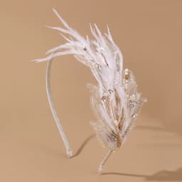 1pc Bridal Feather Headband – Soft Plume Hair Hoop, Perfect for Wedding & Photoshoot Styling.